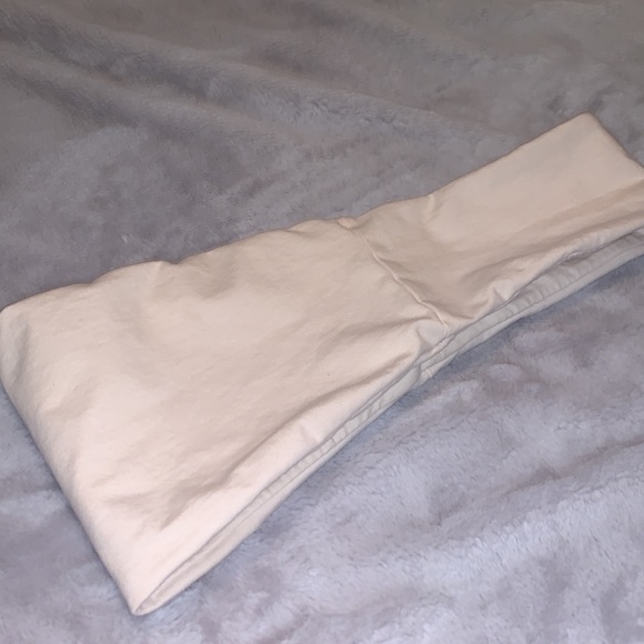 Good American Essential Bandeau - Picture 6 of 9